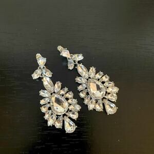 Chandelier pendant earrings